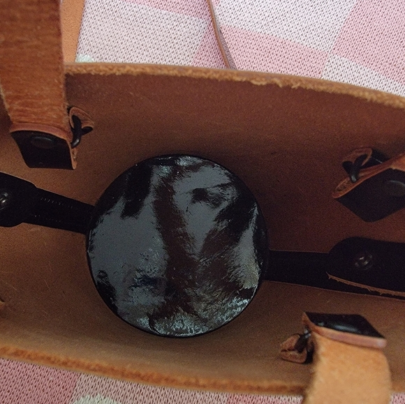 Nana Nana Trash Sling Purse (small) - Picture 6 of 6